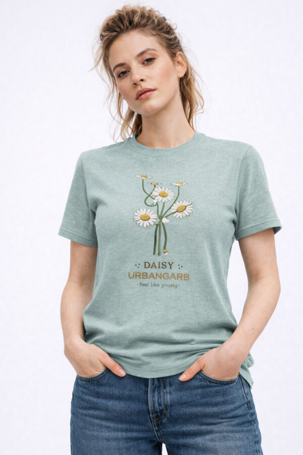 Daisy Graphic Cotton T-Shirt